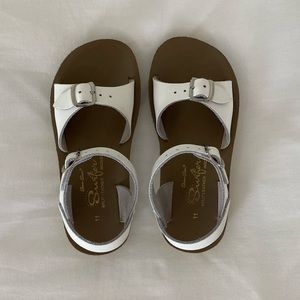 Saltwater sandals